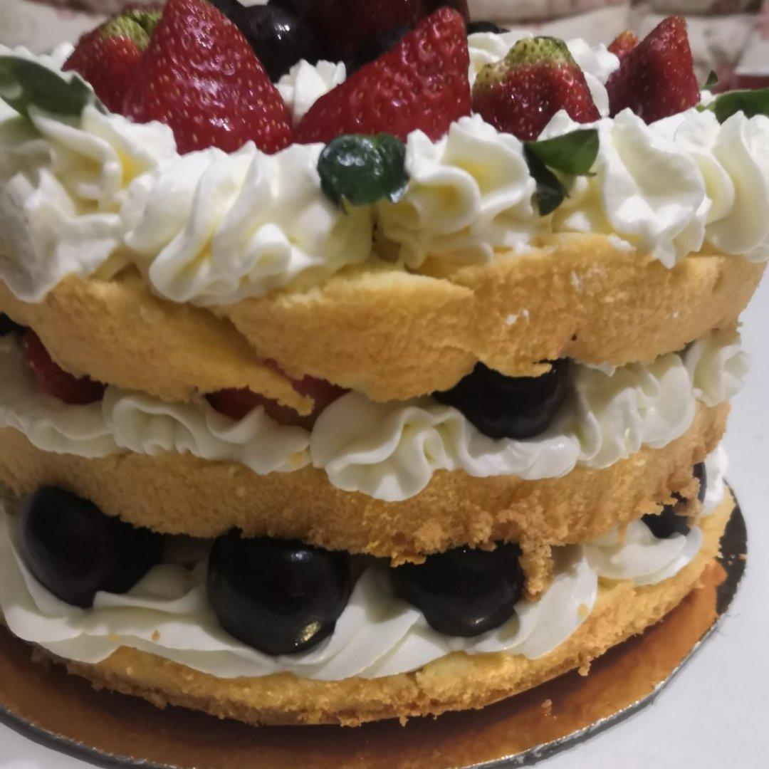 圣诞草莓抹茶慕斯蛋糕