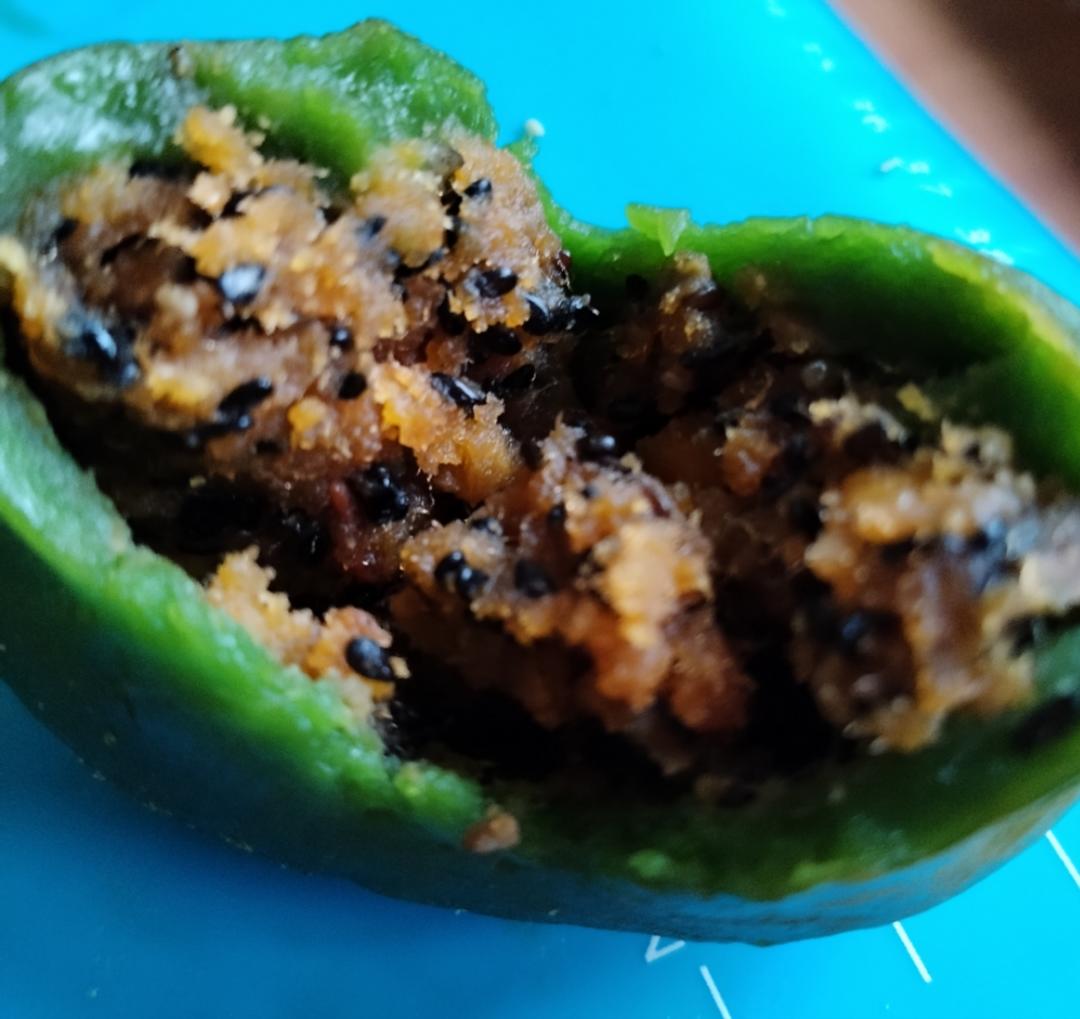 清明必吃的艾草青团