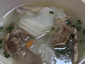 砂锅清炖萝卜排骨汤的做法 步骤3