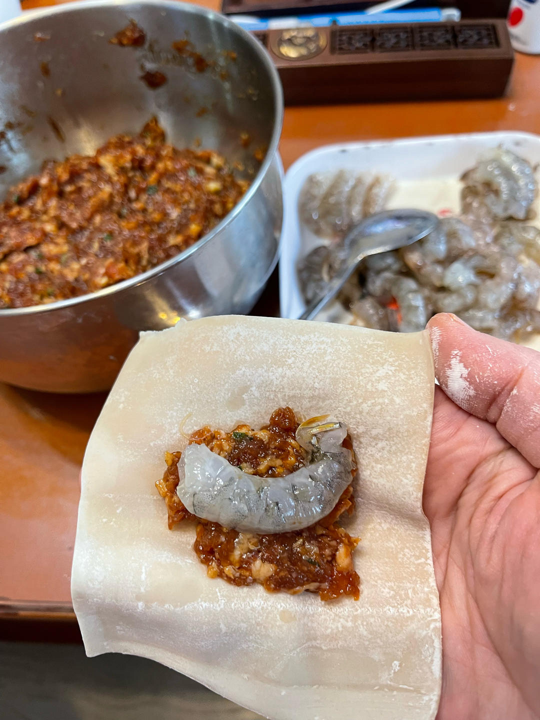 小美家常菜—一只虾大馄饨