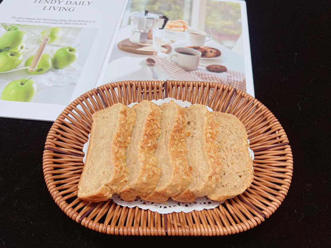 一个没有面粉的面包