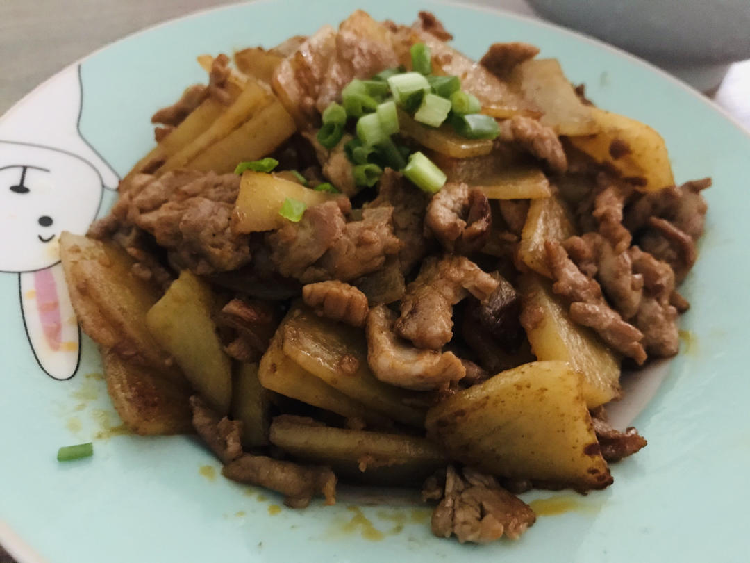 土豆片炒肉