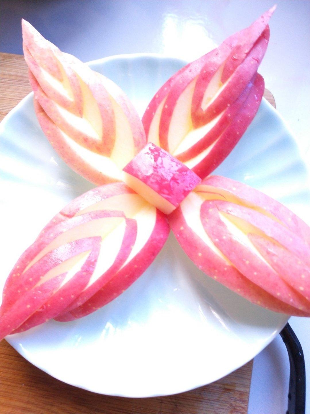 谢冰清雨做的花式切苹果