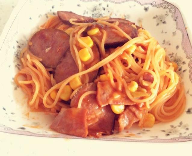 芝士红肠培根意面的做法