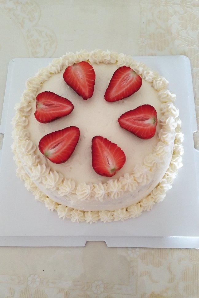 若茗518做的8寸水果生日蛋糕