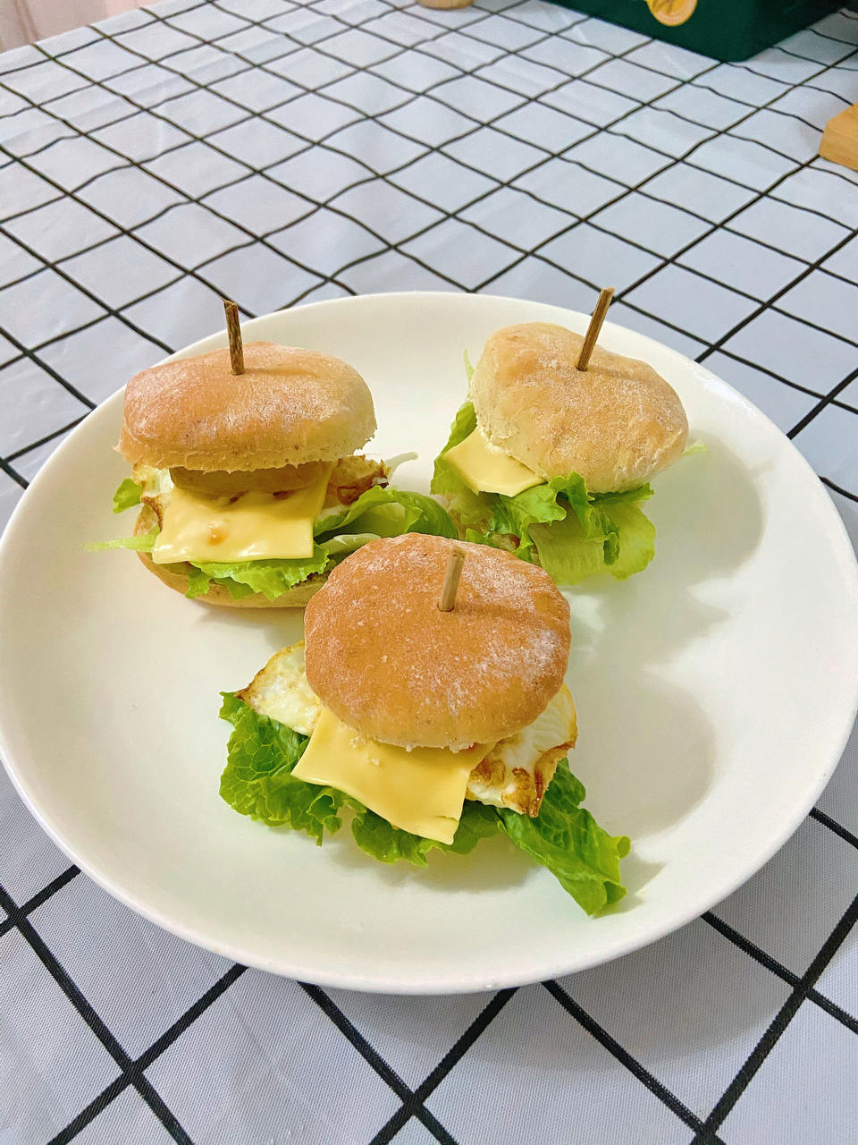 猪柳蛋麦满分 —英式玛芬胚English muffin