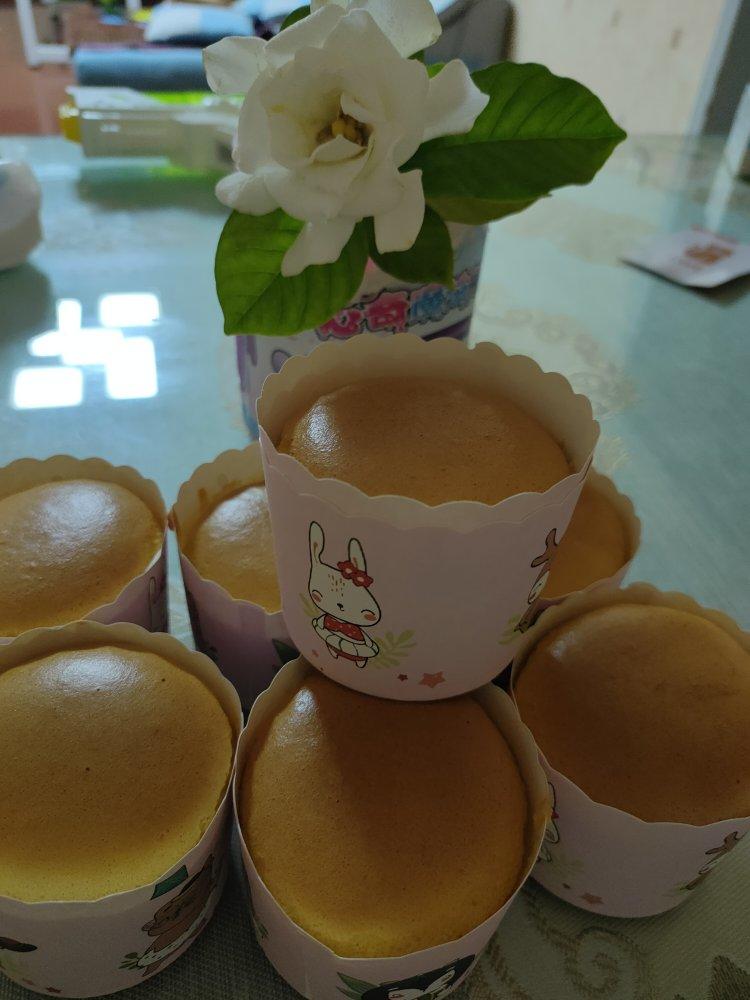 炼乳纸杯蛋糕