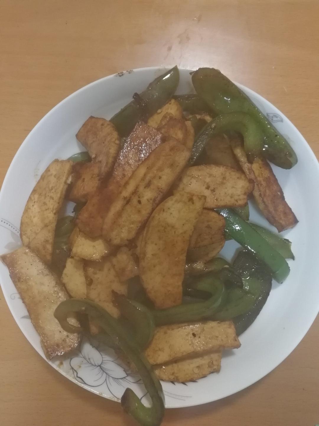 家常青椒豆干