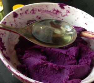 椰蓉紫薯糯米糍的做法 步骤2