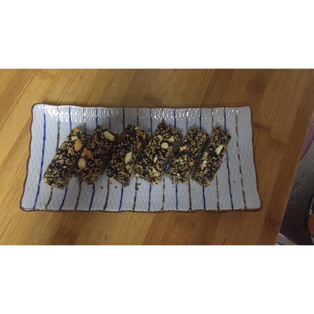 枸杞核桃花生黑芝麻片