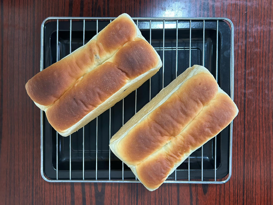 这个液种法的鲜奶提子吐司软到离谱！