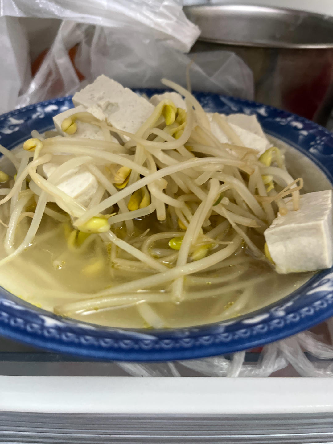 豆芽豆腐汤