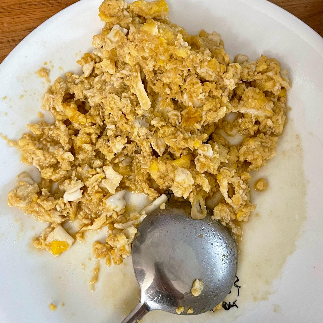 上海人家的蟹粉蛋（哦，北方也叫赛螃蟹～～）