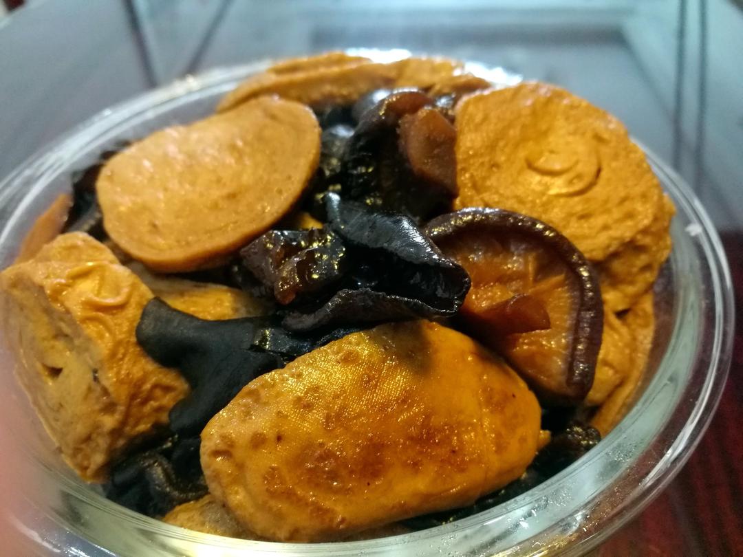 冷热可食的年菜---红烧素鸡甚于食肉!（素鸡鲜嫩多汁有诀窍）