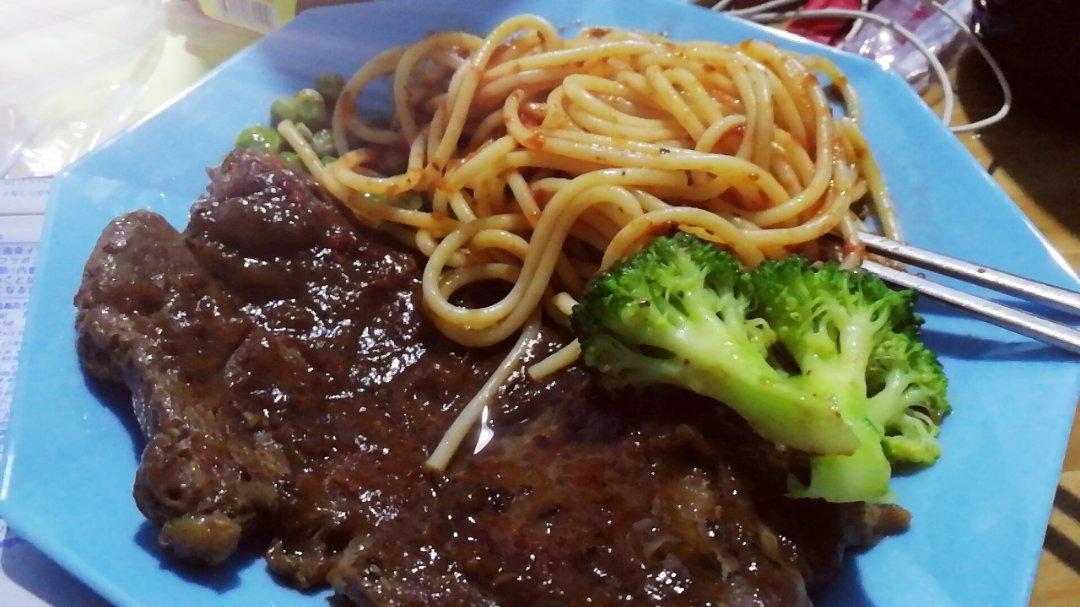 黑椒牛排