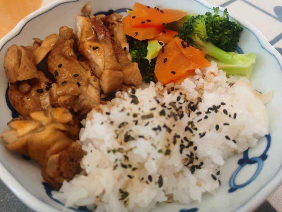 照烧鸡腿饭
