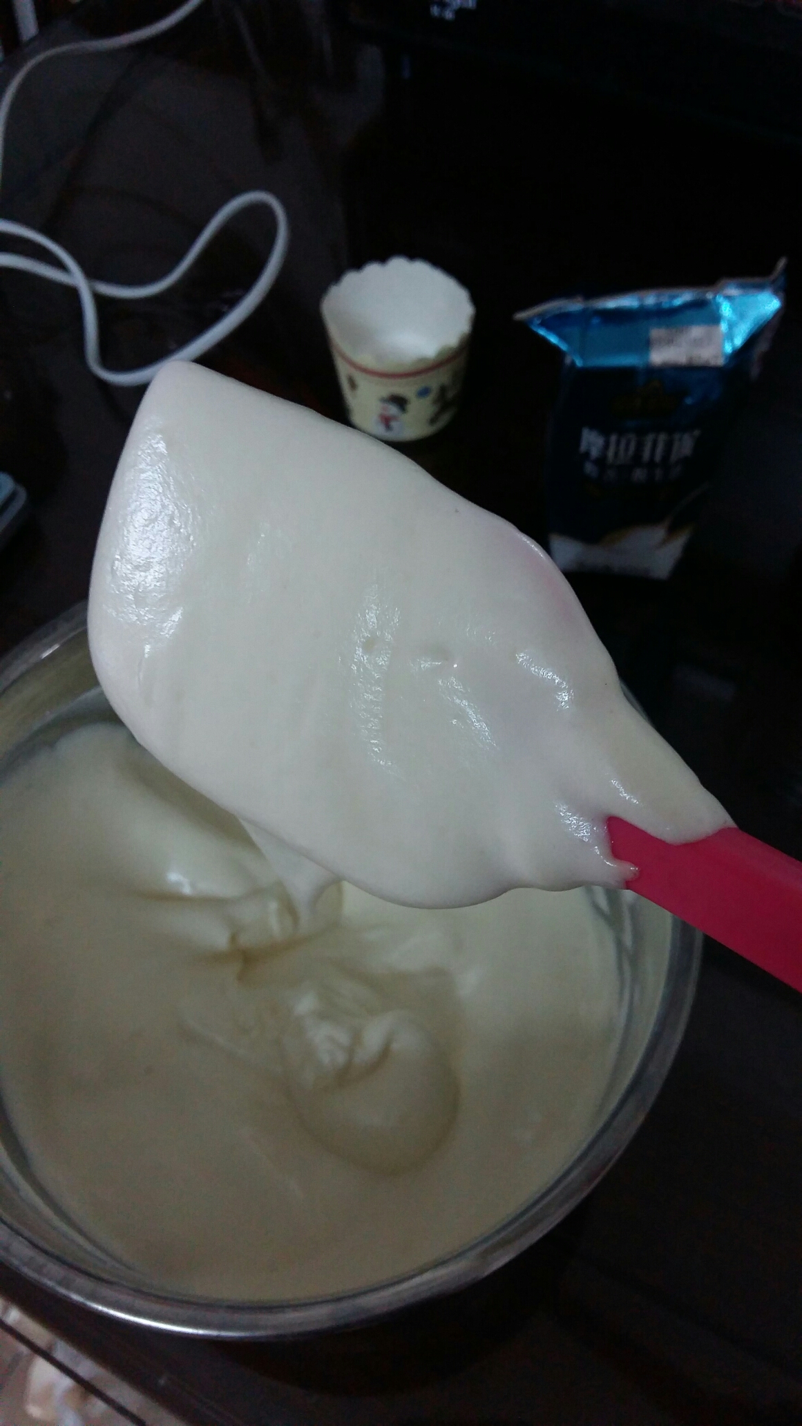 酸奶纸托蛋糕的做法 步骤4