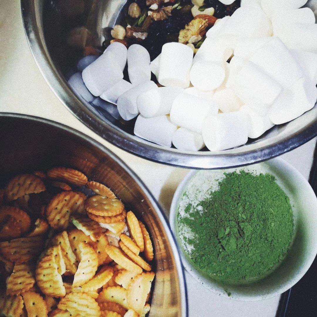 风靡吃货圈的雪花酥