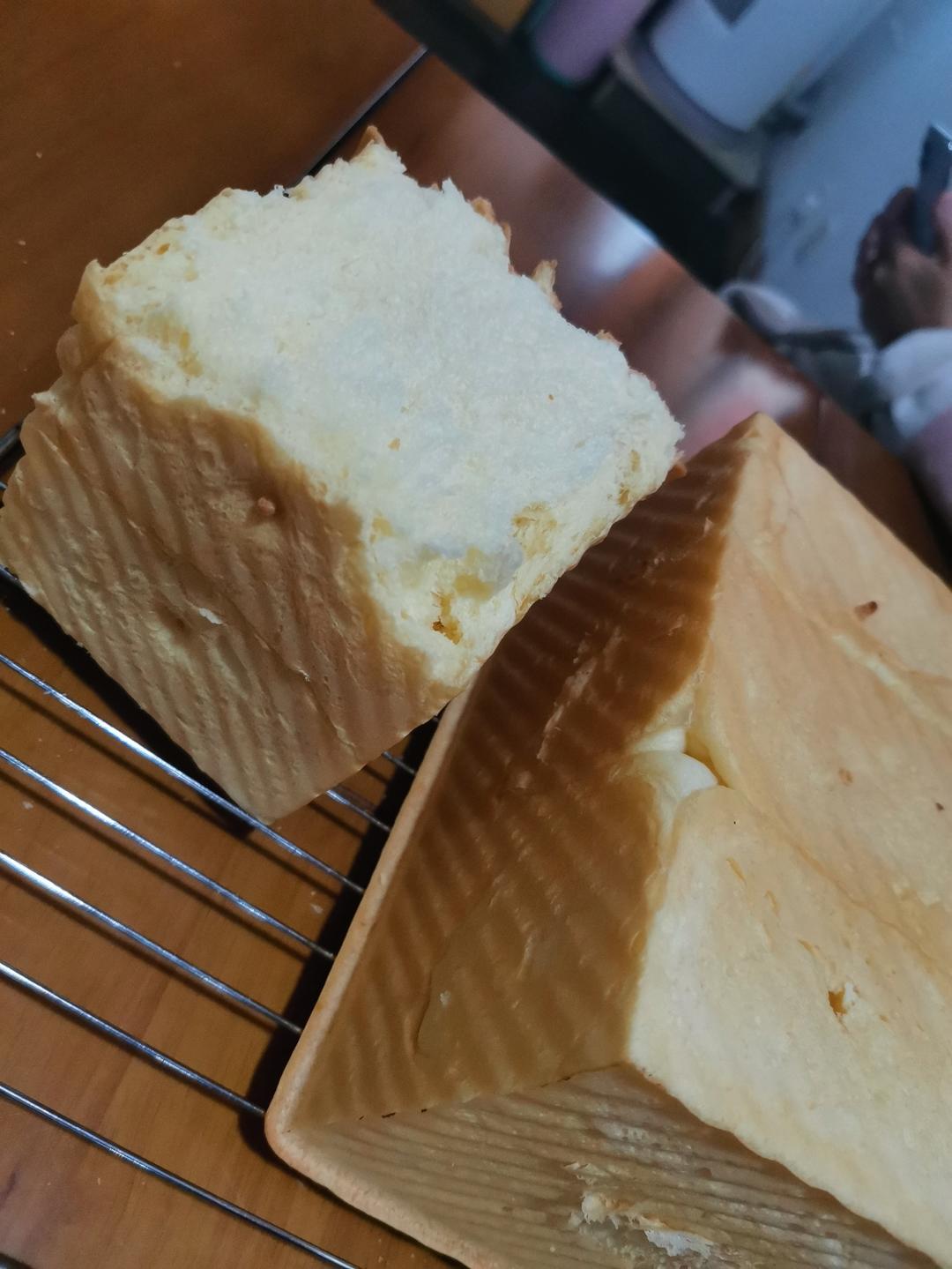 吐司，奶香手撕面包，超级香浓