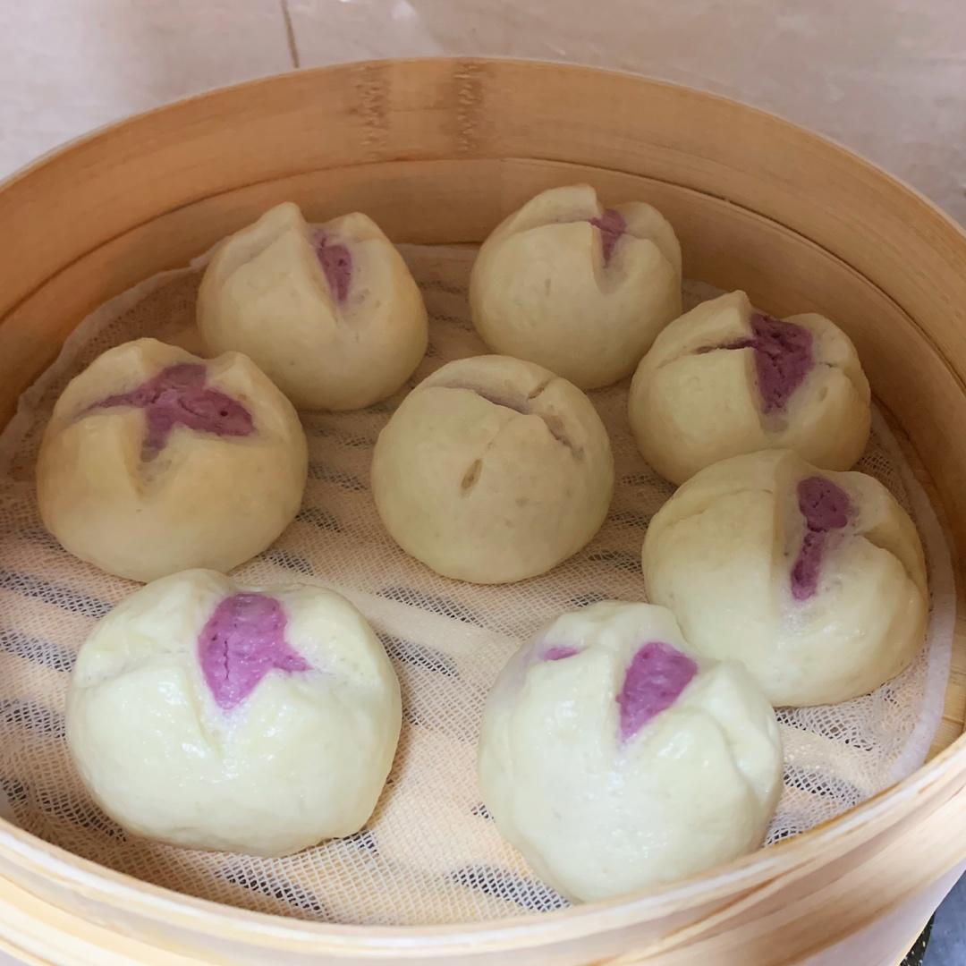 【双色开花紫薯馒头】，馒头也可以有花样儿。