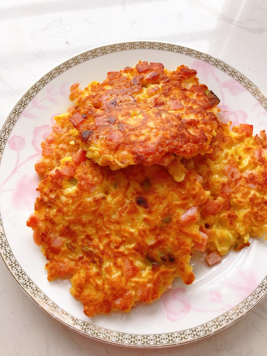 何炅同款煎泡面饼的做法
