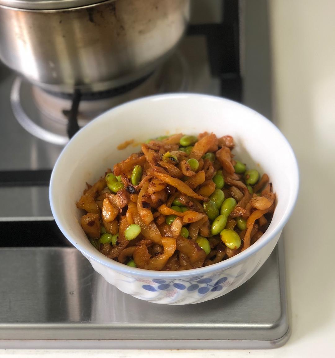 萝卜干炒毛豆