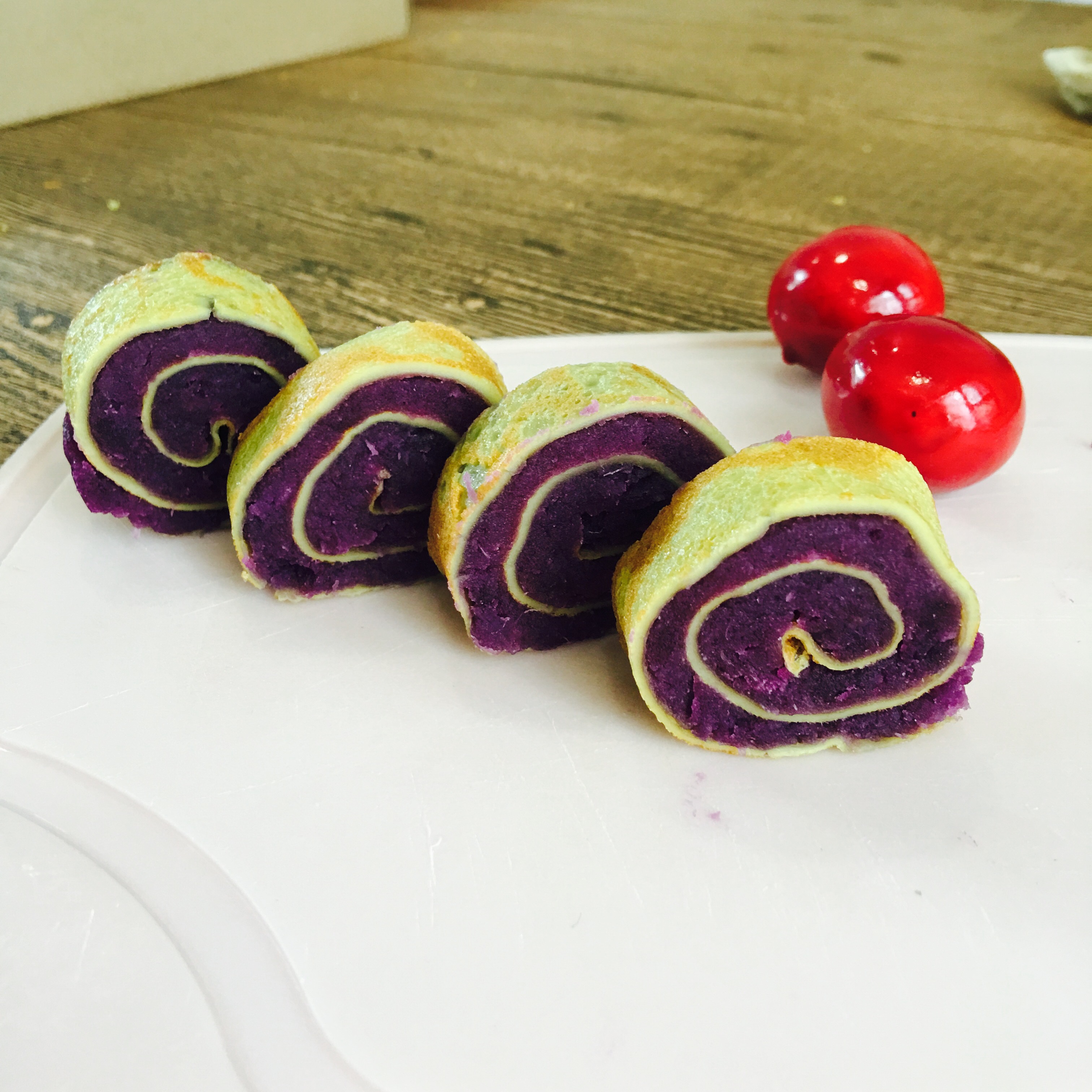 辅食：儿童食谱之鸡蛋紫薯卷
