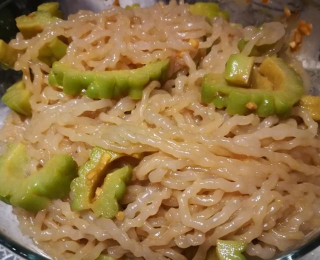 凉拌苦瓜红薯粉的做法