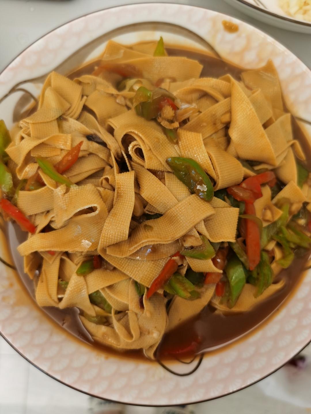 看过来😏尖椒干豆腐