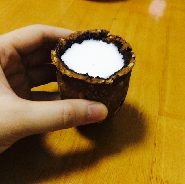 【视频食谱】巧克力燕麦曲奇杯