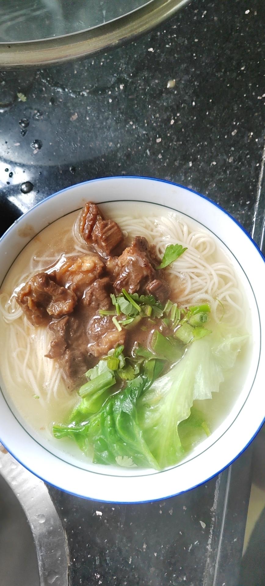 广式焖牛腩