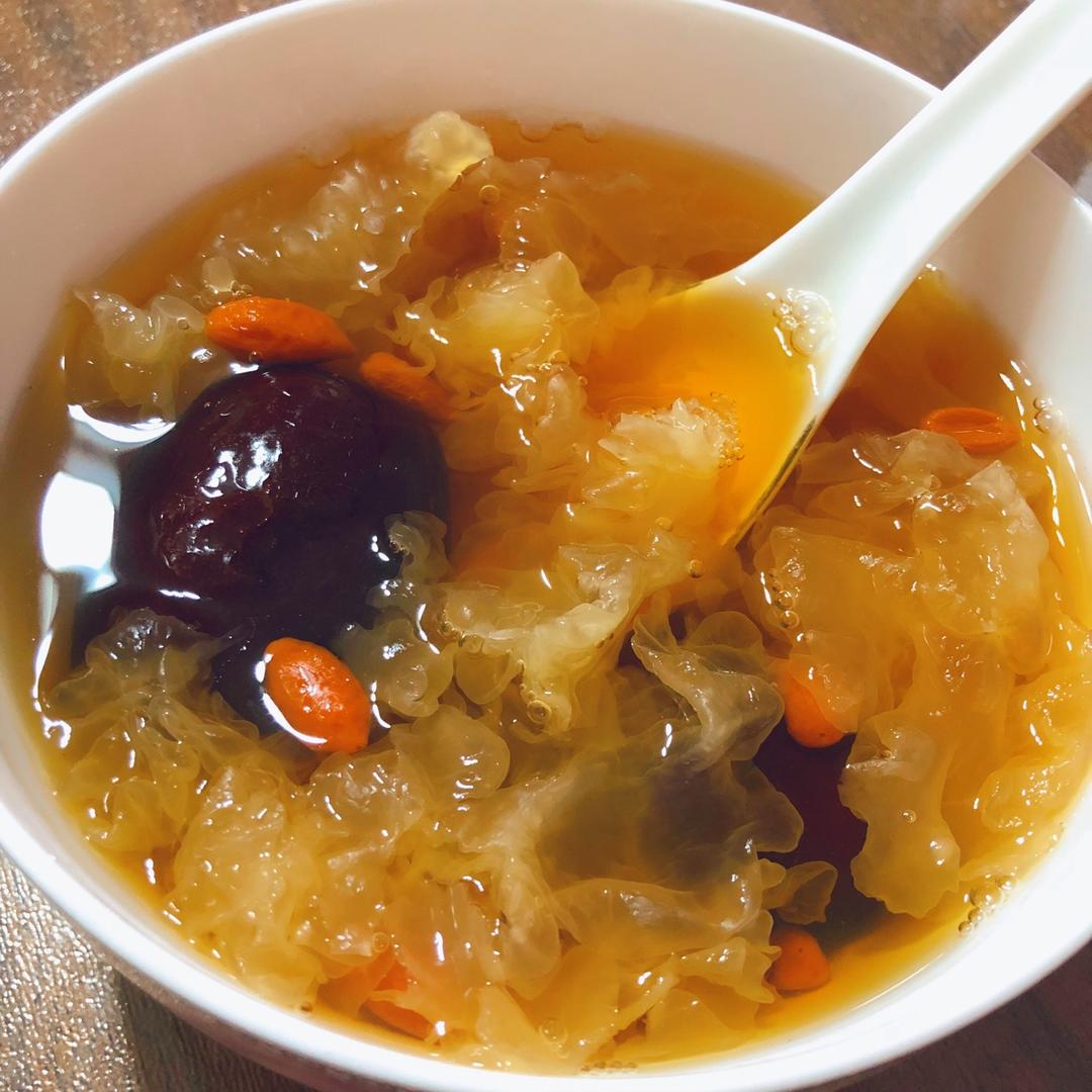 青争王美做的银耳汤