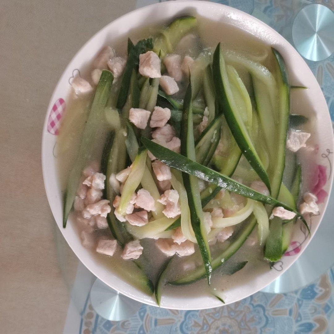黄瓜炒肉丝