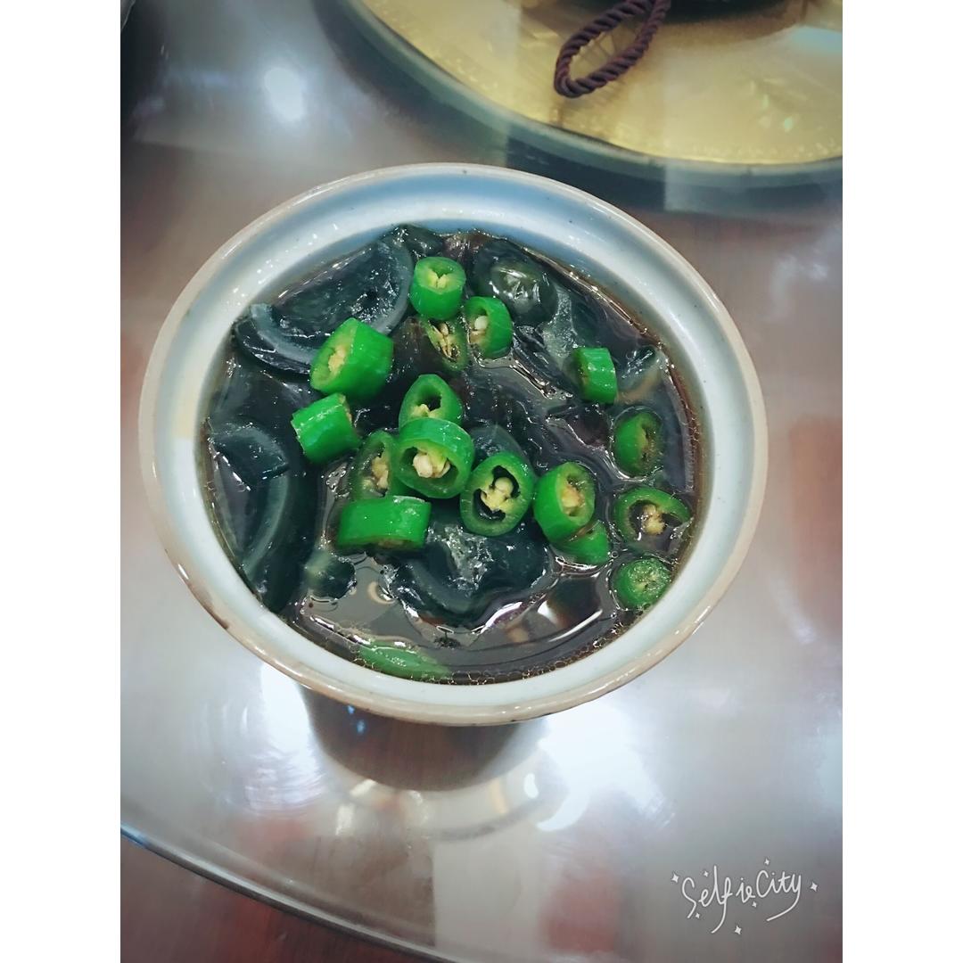 凉拌皮蛋