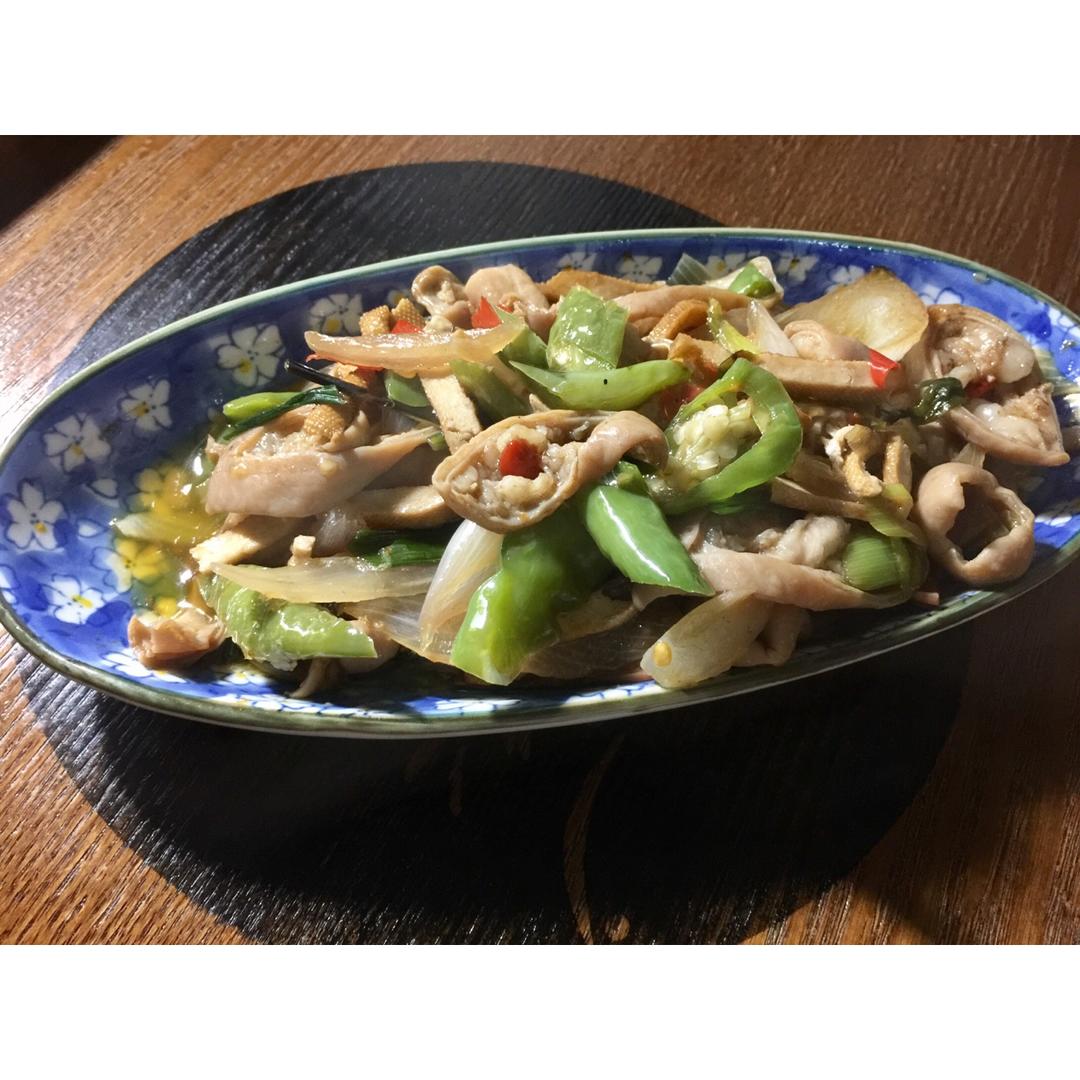 好吃到爆火爆肥肠