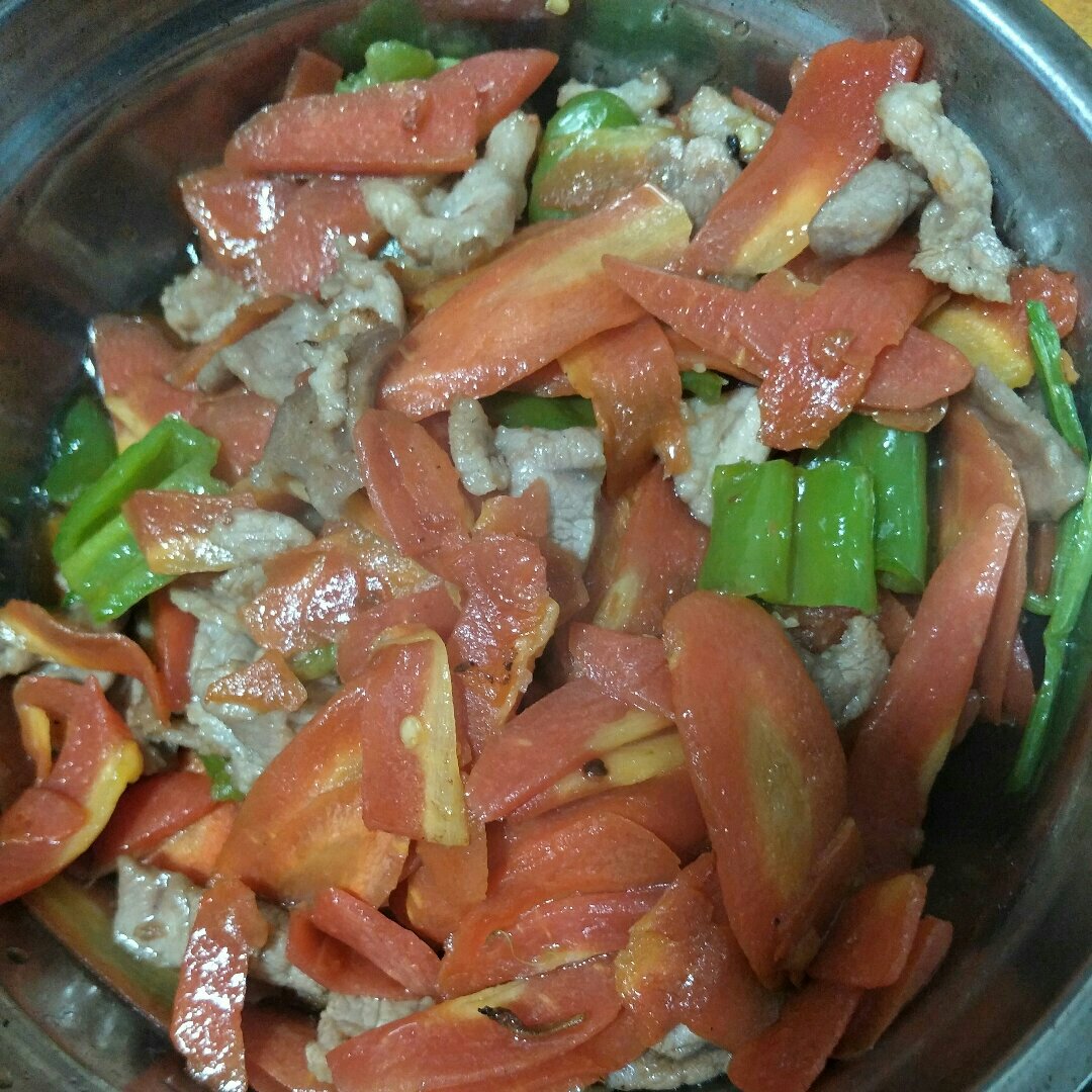 胡萝卜炒肉片