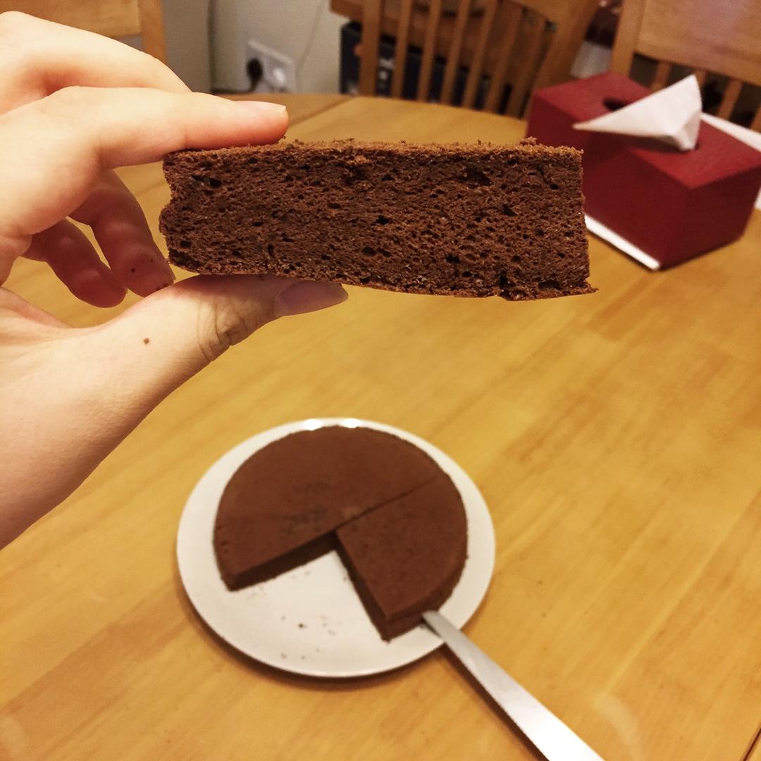 巧克力戚风蛋糕