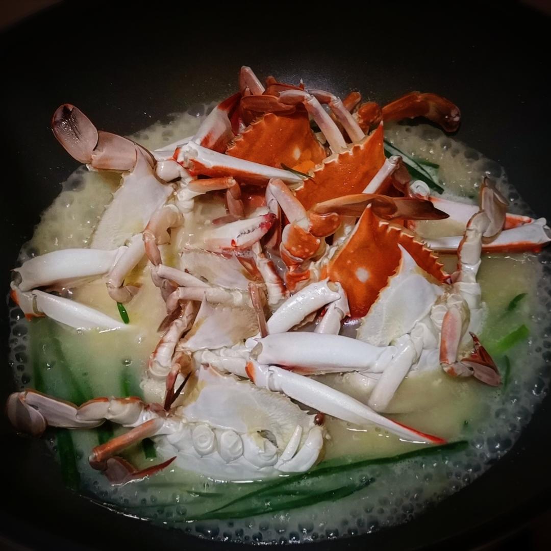 不需要调味的 香煎梭子蟹