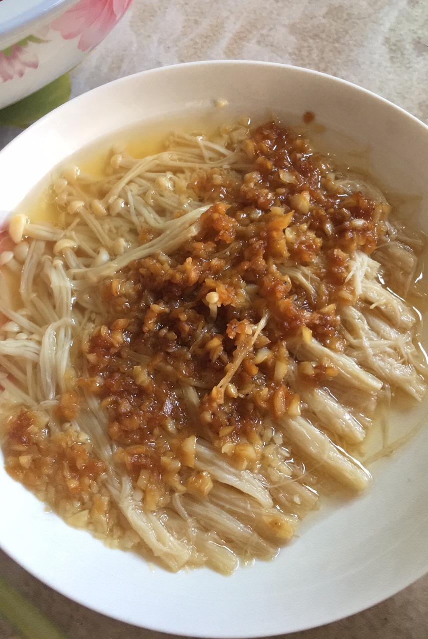 蒜蓉蒸金针菇