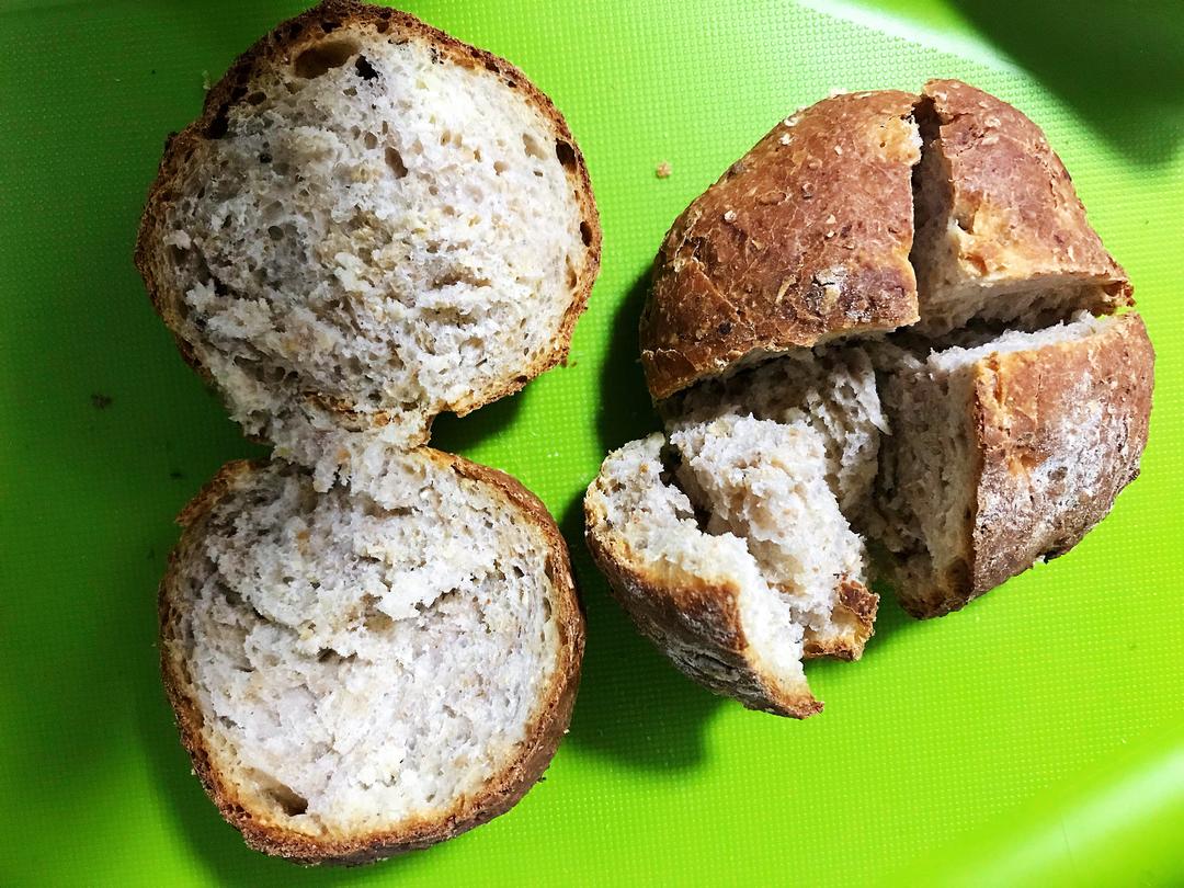 免揉！无糖！超级懒人版适合哺乳期黑胡椒黑土豆全麦脆皮包的做法