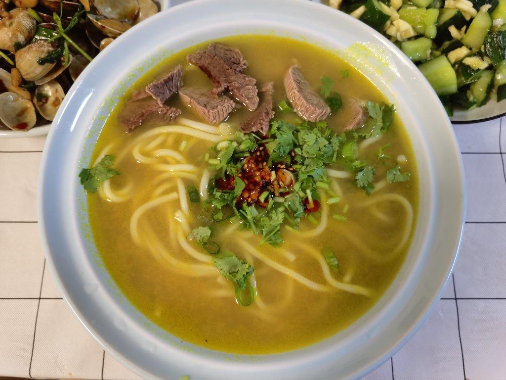 【冬日牛肉三部曲】老味黄汤牛肉面