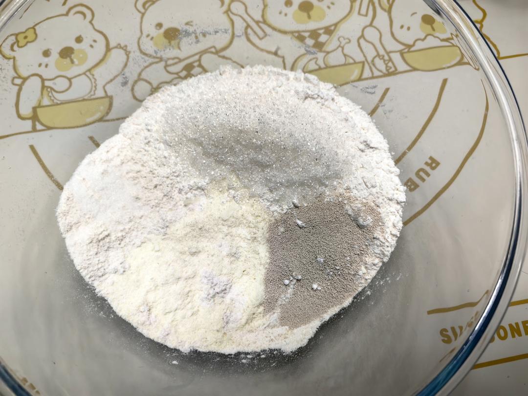 纯奶手撕吐司的做法 步骤1