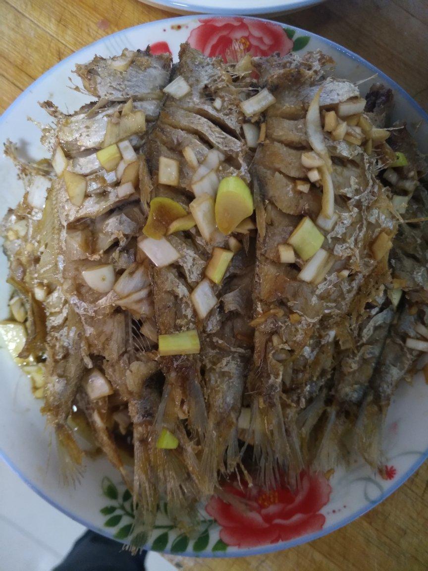 酥香马口鱼