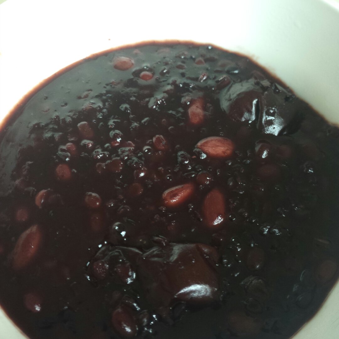 红豆黑米美颜粥