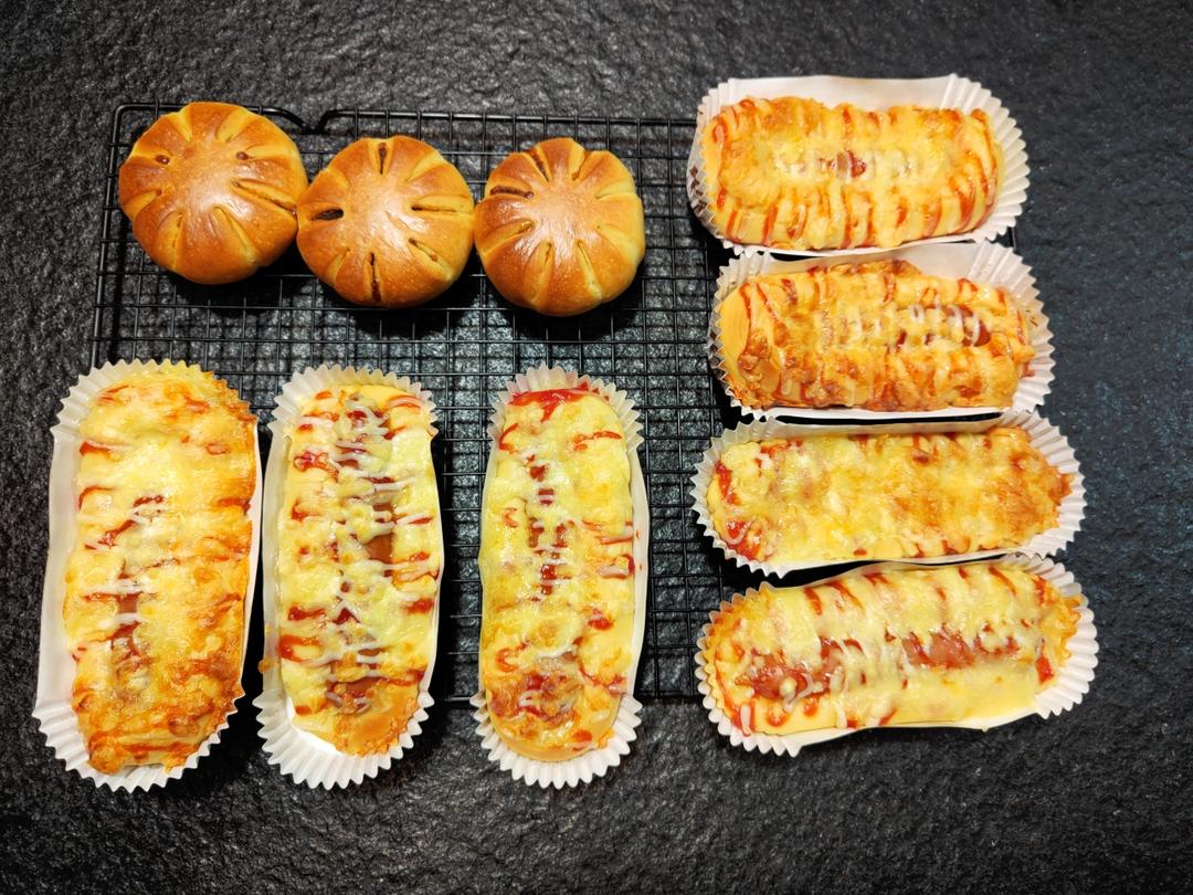 一个面团撑起一家店的台式面包—香肠面包