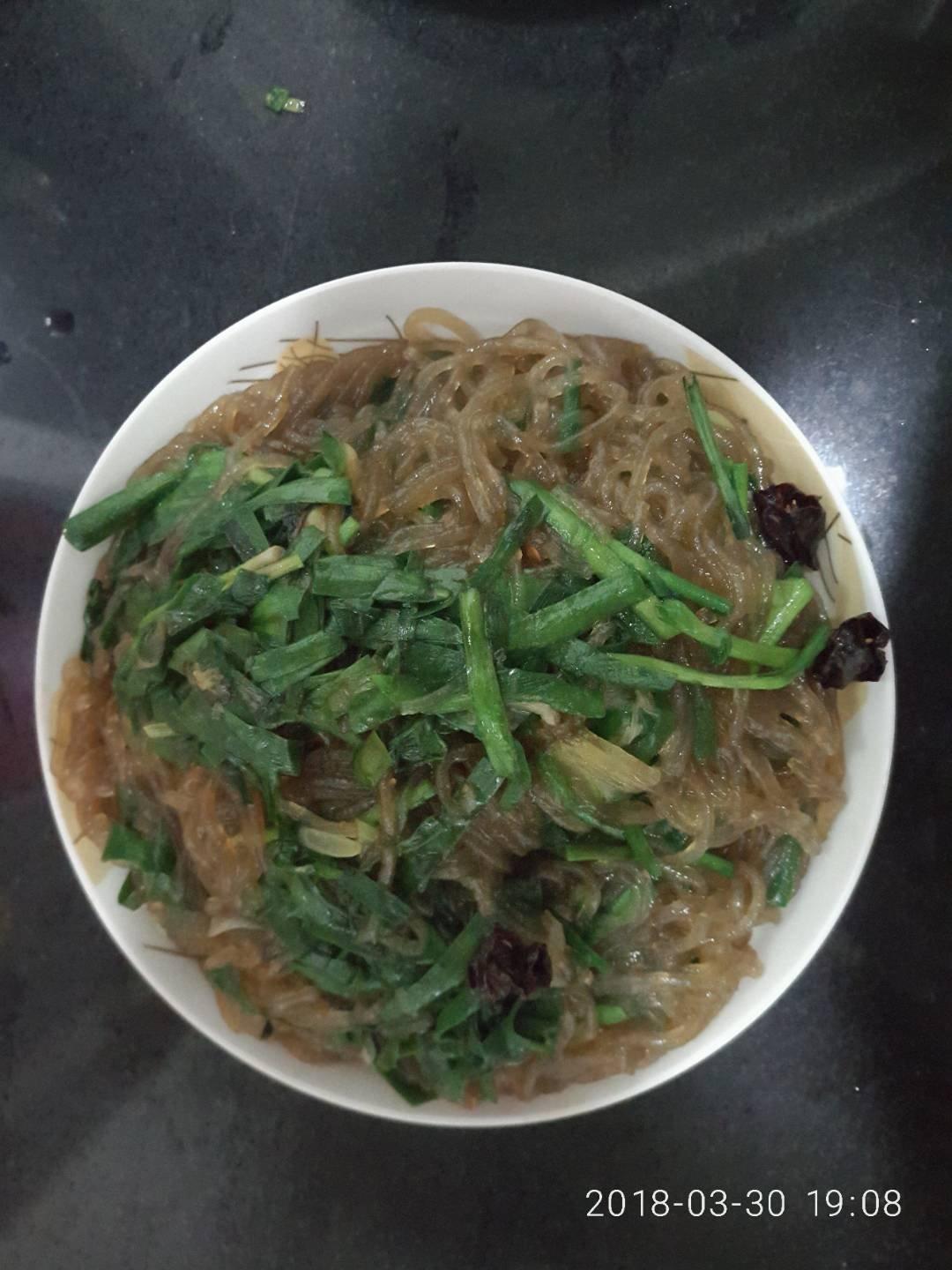 韭菜炒粉丝