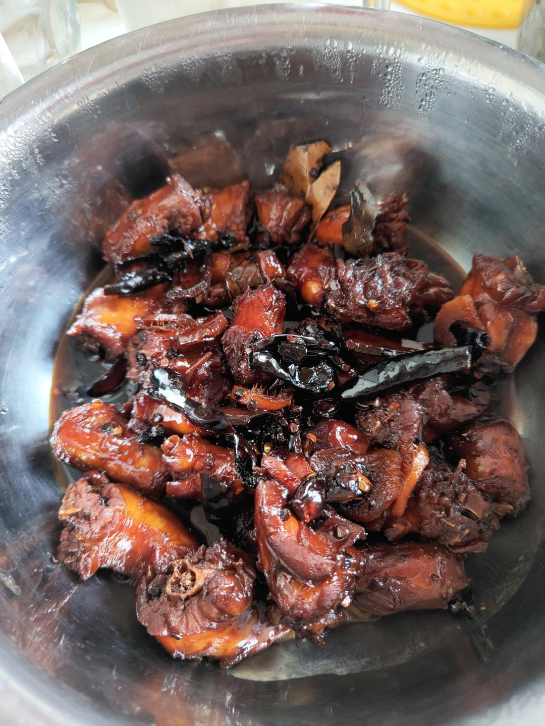 好吃到舔手指の鸡脖子