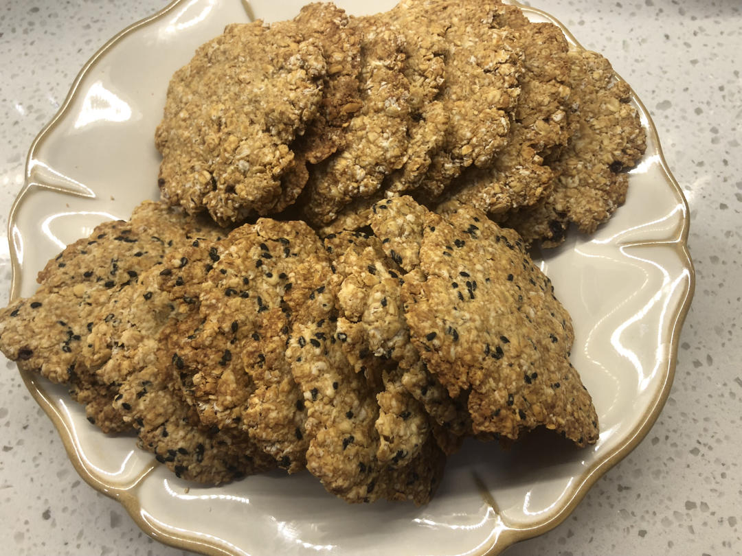 超级酥脆的无糖低脂全麦燕麦片饼干