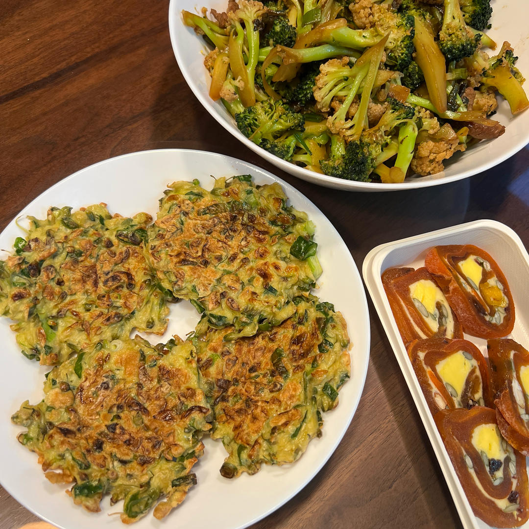 槐花鸡蛋饼