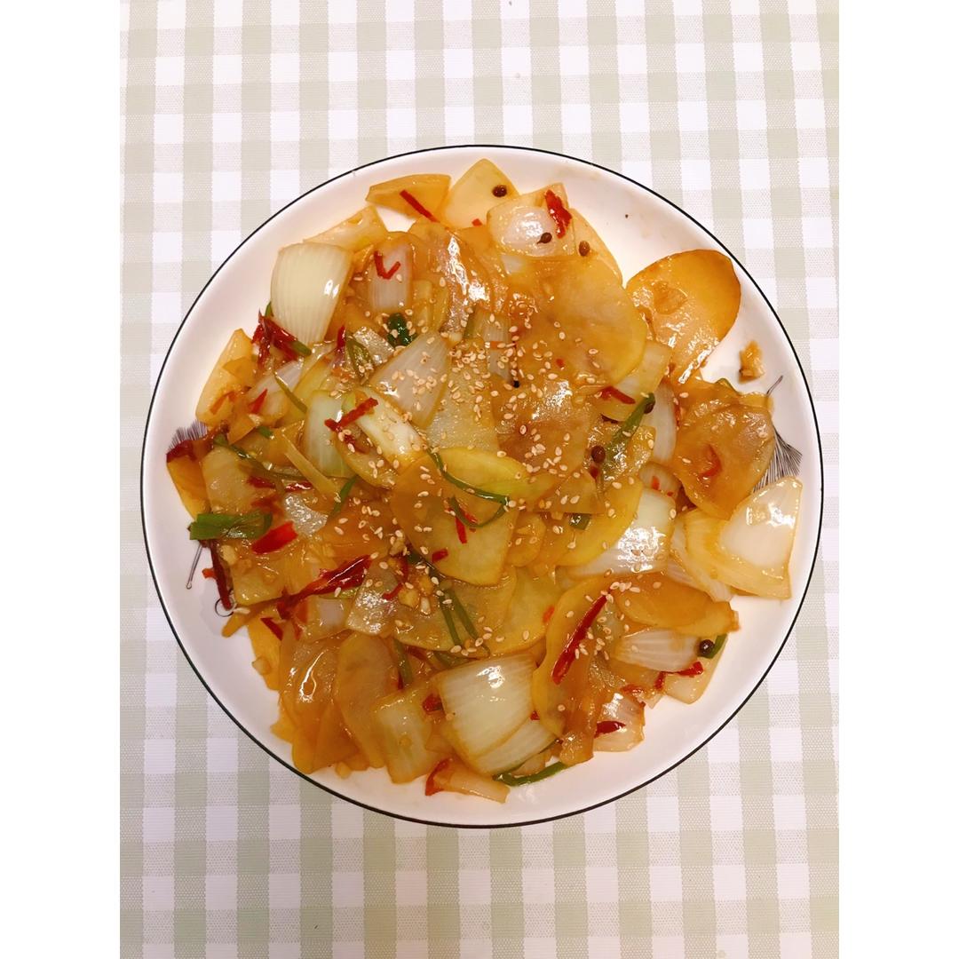 边吃边流泪的「孜然土豆片」